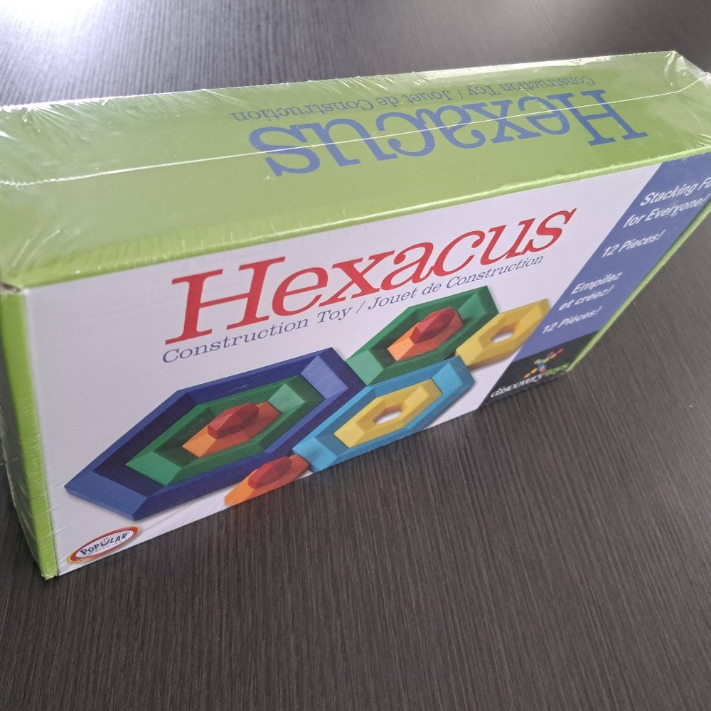 Discovery Toys Hexacus 12-piece set